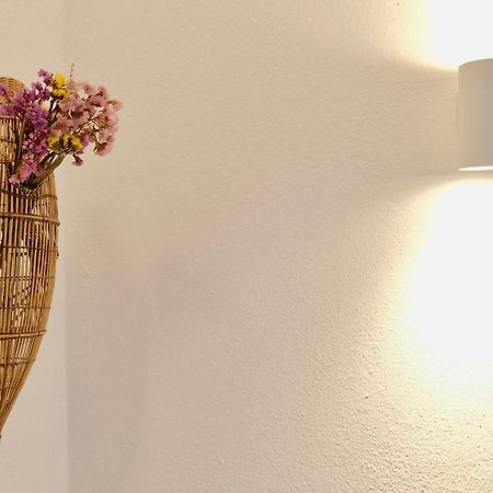 Peaceful & Spacious Apt With Parking & Queen Bed Карвоейру Экстерьер фото