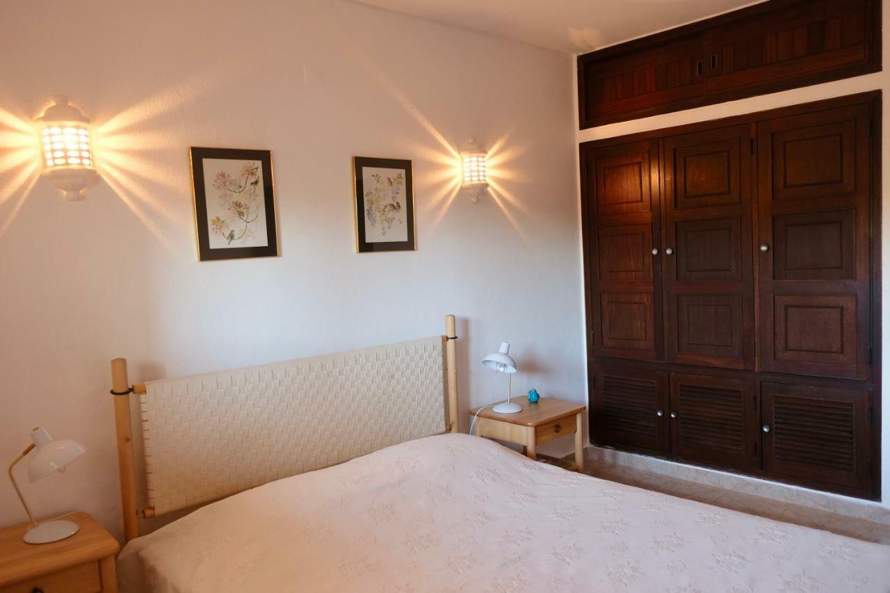 Peaceful & Spacious Apt With Parking & Queen Bed Карвоейру Экстерьер фото